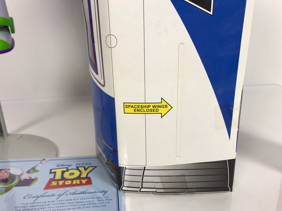 Disney PIXAR Toy Story Buzz Lightyear Space Ranger With New Utility Belt Certified Movie Replica Collector's Edition By Thinkway Toys With Box And Certificate Of Authenticity [Photo 8]