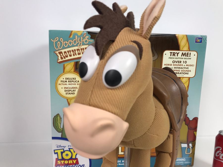 Disney PIXAR Toy Story Bullseye Horse Certified Movie Replica Collector's Edition By Thinkway Toys With Box And Certificate Of Authenticity [Photo 4]