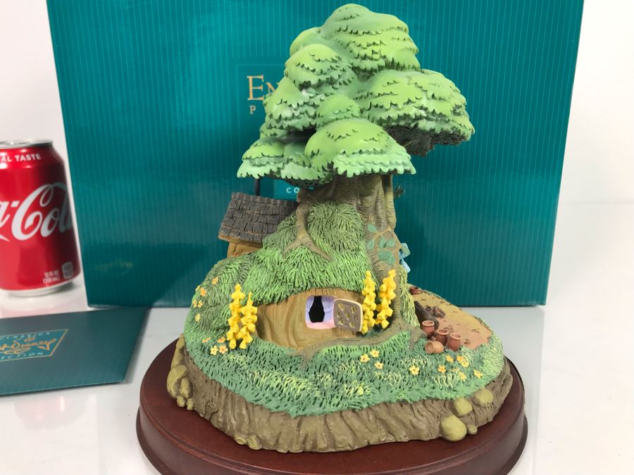 Walt Disney Pooh Bear's House From Walt Disney's Winnie The Pooh And The Honey Tree Classics Collection Enchanted Places With Box And Certificate Of Authenticity [Photo 10]