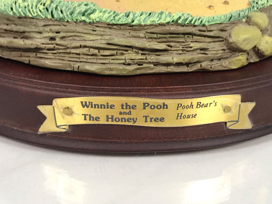 Walt Disney Pooh Bear's House From Walt Disney's Winnie The Pooh And The Honey Tree Classics Collection Enchanted Places With Box And Certificate Of Authenticity [Photo 3]