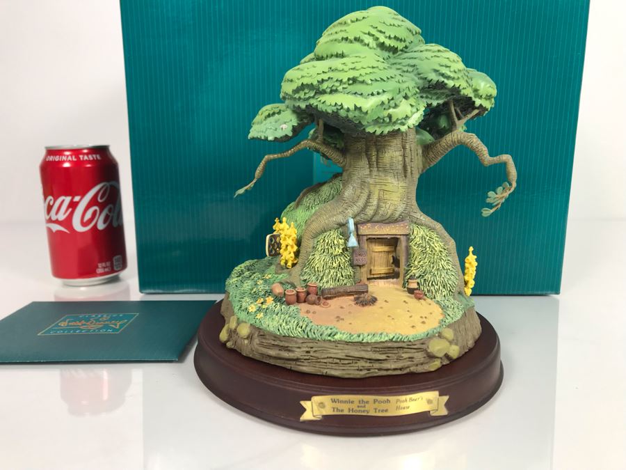Walt Disney Pooh Bear's House From Walt Disney's Winnie The Pooh And The Honey Tree Classics Collection Enchanted Places With Box And Certificate Of Authenticity [Photo 2]