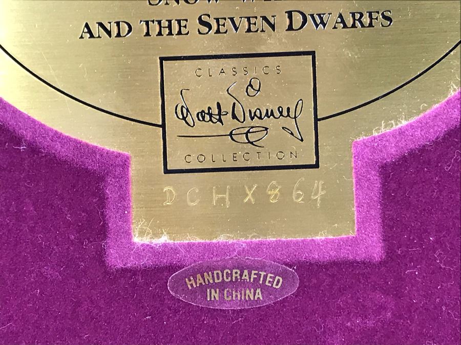 Walt Disney's Enchanted Places Seven Dwarfs' Cottage From Snow White And The Seven Dwarfs Walt Disney Classics Collection With Box [Photo 12]