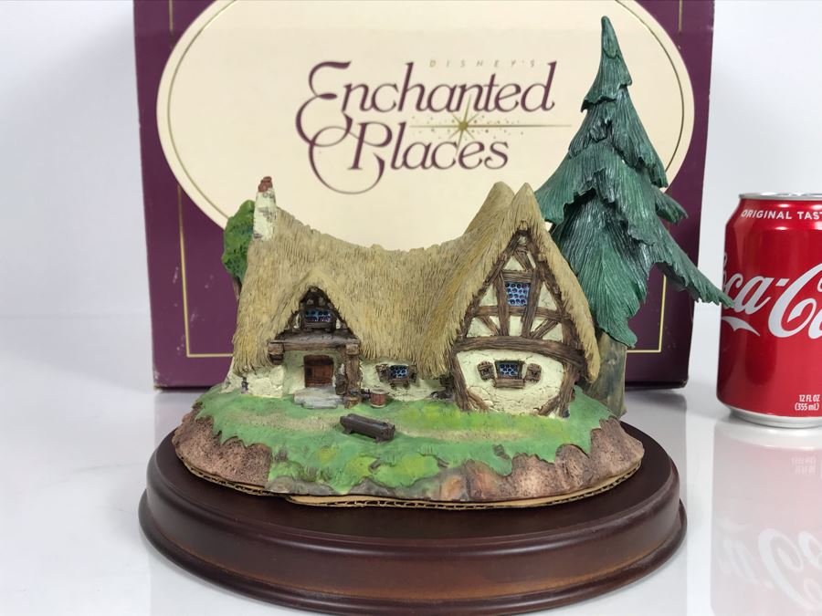 Walt Disney's Enchanted Places Seven Dwarfs' Cottage From Snow White And The Seven Dwarfs Walt Disney Classics Collection With Box [Photo 8]