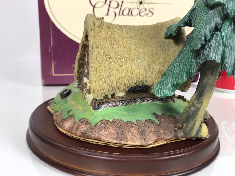 Walt Disney's Enchanted Places Seven Dwarfs' Cottage From Snow White And The Seven Dwarfs Walt Disney Classics Collection With Box [Photo 7]
