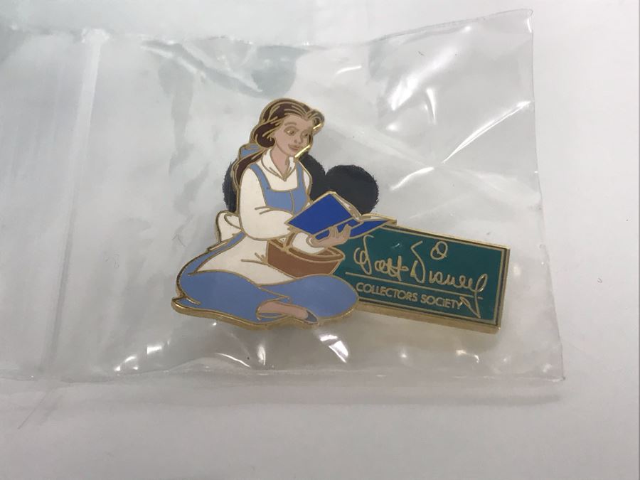 Bookish Beauty Belle Sculpture From Disney's Beauty And The Beast Walt Disney Classics Collection 2005 Walt Disney Collectors Society With Certificate Of Authenticity And Box By Dusty Horner [Photo 6]