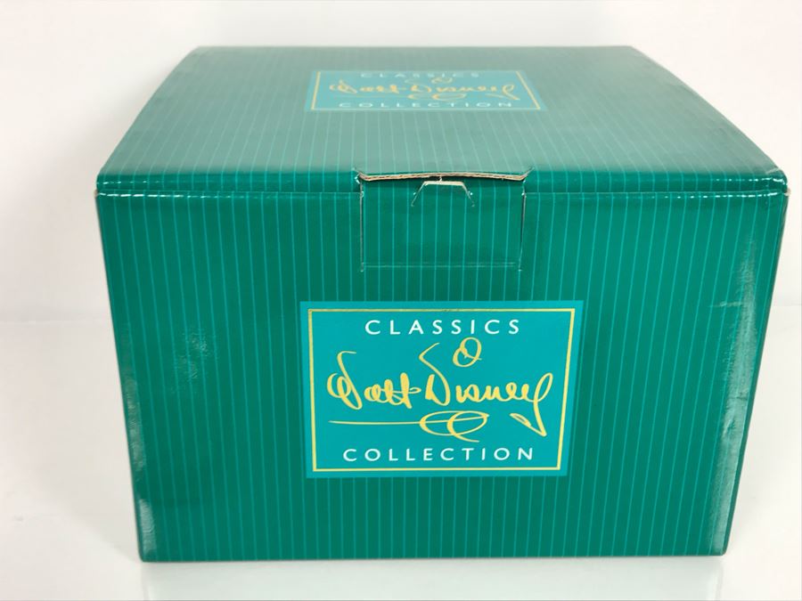 Bookish Beauty Belle Sculpture From Disney's Beauty And The Beast Walt Disney Classics Collection 2005 Walt Disney Collectors Society With Certificate Of Authenticity And Box By Dusty Horner [Photo 9]