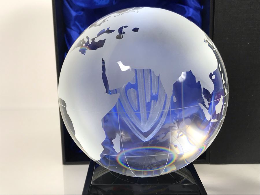 Rare Limited Edition Of 400 Warner Brothers Bros Executive Crystal Lighted Globe Ball With Box [Photo 12]