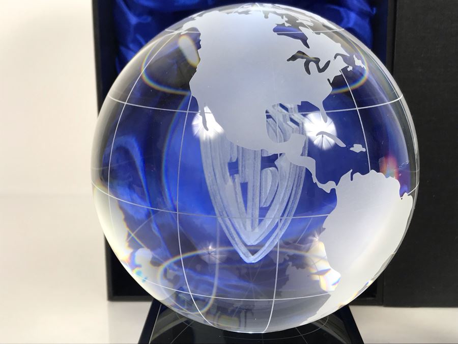 Rare Limited Edition Of 400 Warner Brothers Bros Executive Crystal Lighted Globe Ball With Box [Photo 10]