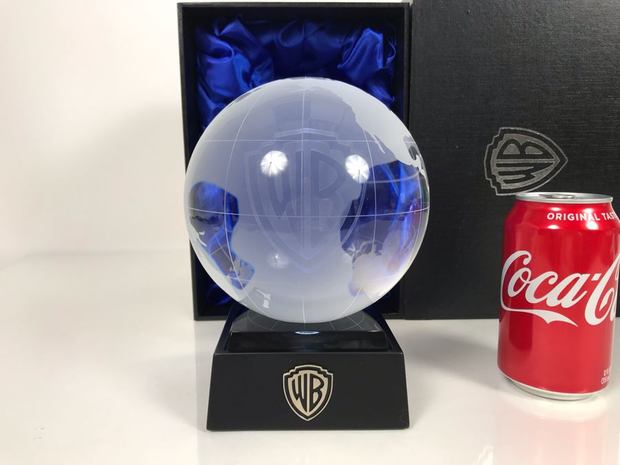 Rare Limited Edition Of 400 Warner Brothers Bros Executive Crystal Lighted Globe Ball With Box [Photo 13]
