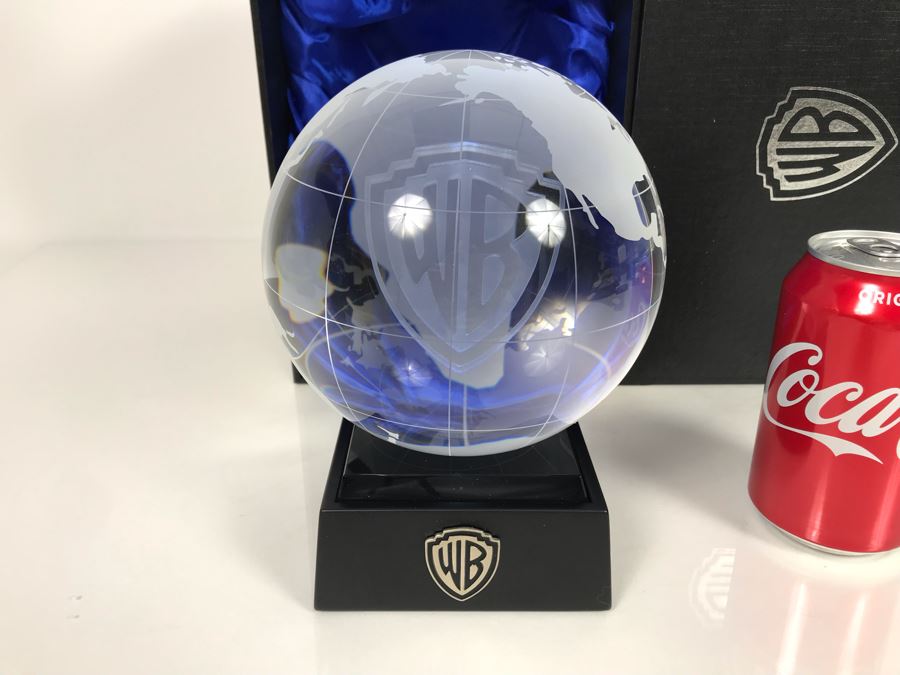 Rare Limited Edition Of 400 Warner Brothers Bros Executive Crystal Lighted Globe Ball With Box [Photo 8]