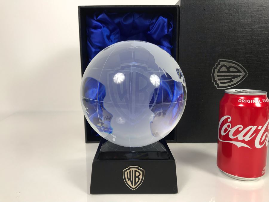 Rare Limited Edition Of 400 Warner Brothers Bros Executive Crystal Lighted Globe Ball With Box [Photo 4]