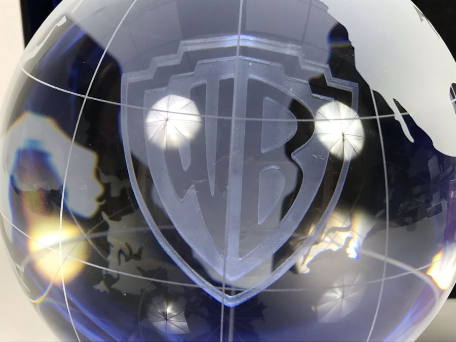 Rare Limited Edition Of 400 Warner Brothers Bros Executive Crystal Lighted Globe Ball With Box [Photo 9]