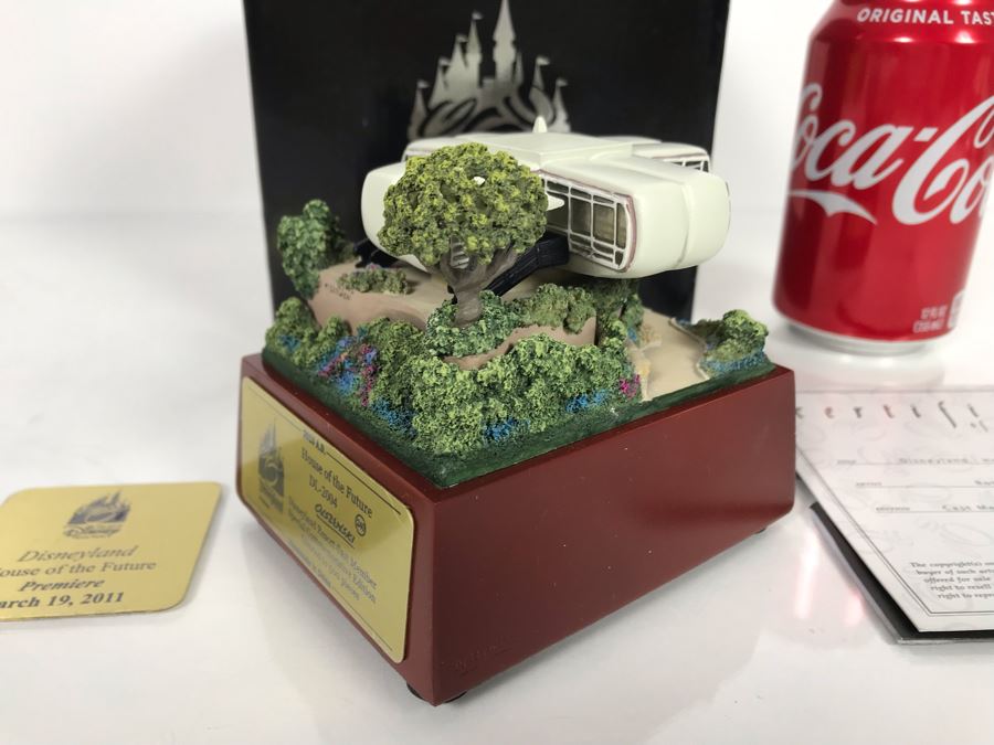 Rare HAND SIGNED By Robert Olszewski Cast Member Limited Edition 500 Disneyland's House Of The Future Attraction Miniature Replica With Certificate Of Authenticity And Box DL-2004 [Photo 9]