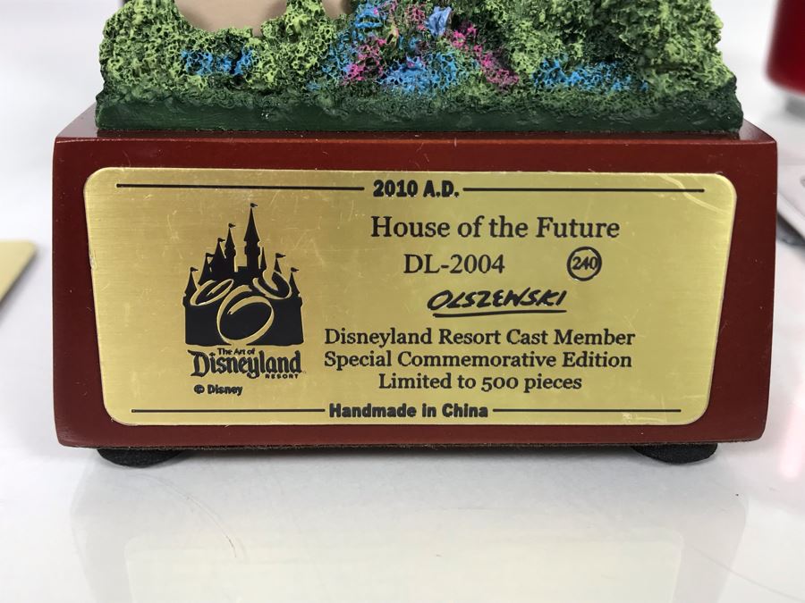 Rare HAND SIGNED By Robert Olszewski Cast Member Limited Edition 500 Disneyland's House Of The Future Attraction Miniature Replica With Certificate Of Authenticity And Box DL-2004 [Photo 7]