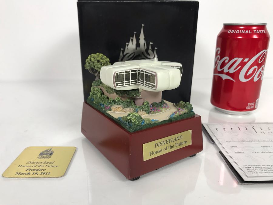 Rare HAND SIGNED By Robert Olszewski Cast Member Limited Edition 500 Disneyland's House Of The Future Attraction Miniature Replica With Certificate Of Authenticity And Box DL-2004 [Photo 2]