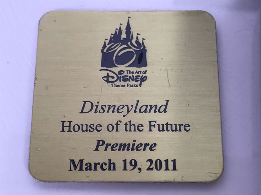 Rare HAND SIGNED By Robert Olszewski Cast Member Limited Edition 500 Disneyland's House Of The Future Attraction Miniature Replica With Certificate Of Authenticity And Box DL-2004 [Photo 13]