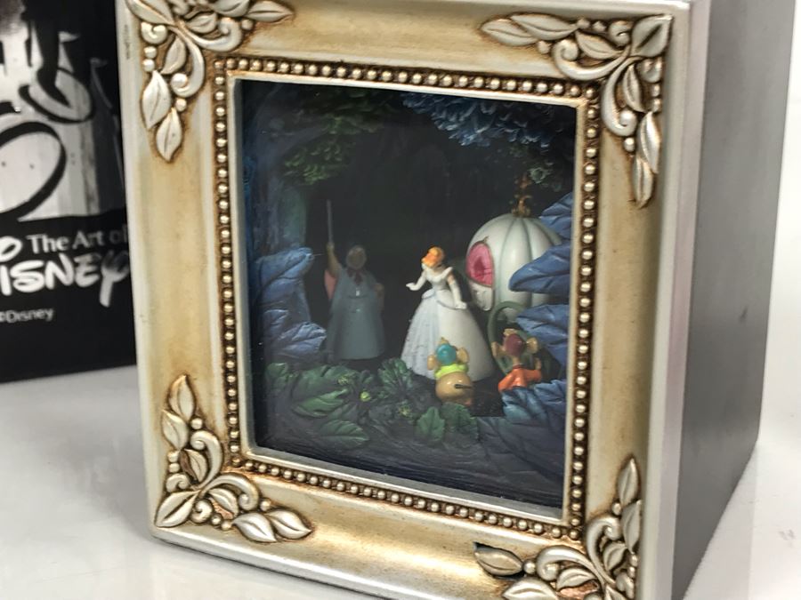 Robert Olszewski Disney's Cinderella's Pumpkin Coach Scene Gallery Of Light With Certificate Of Authenticity And Box DP-GL002 (Estimate $250-$350) [Photo 10]