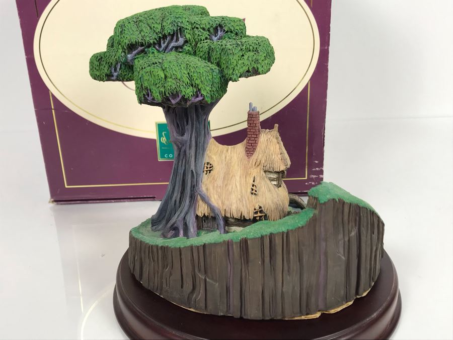 Walt Disney Classics Collection Sleeping Beauty Woodcutter's Cottage Sculpture Figurine From Disney's Enchanted Places Collection With Box [Photo 13]