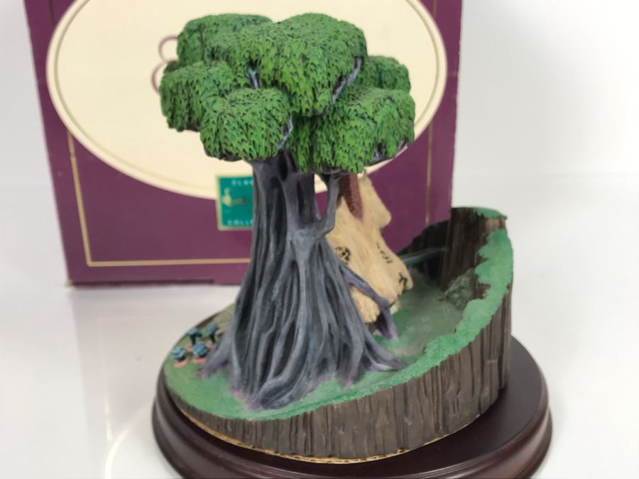 Walt Disney Classics Collection Sleeping Beauty Woodcutter's Cottage Sculpture Figurine From Disney's Enchanted Places Collection With Box [Photo 12]