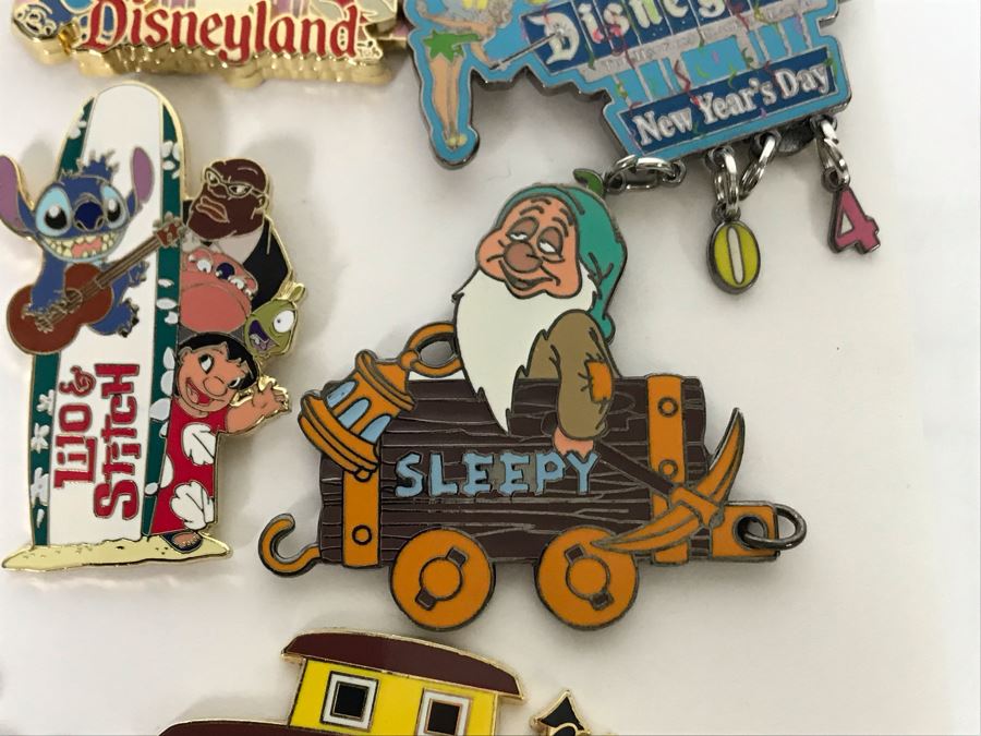 Collection Of Walt Disney Disneyland Pins Trading Pins [Photo 16]