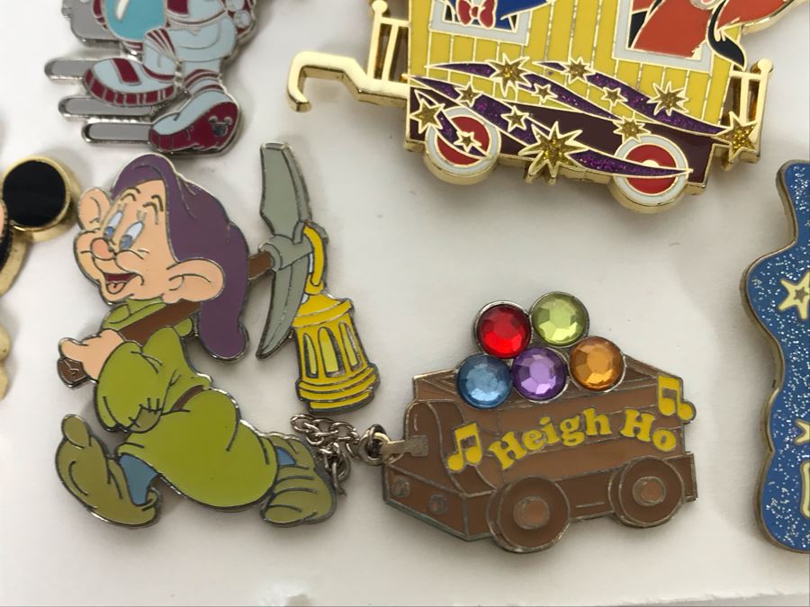 Collection Of Walt Disney Disneyland Pins Trading Pins [Photo 22]