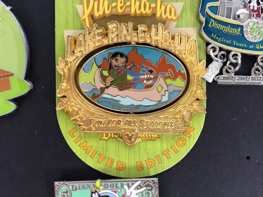 Collection Of Walt Disney Disneyland Pins Trading Pins [Photo 4]