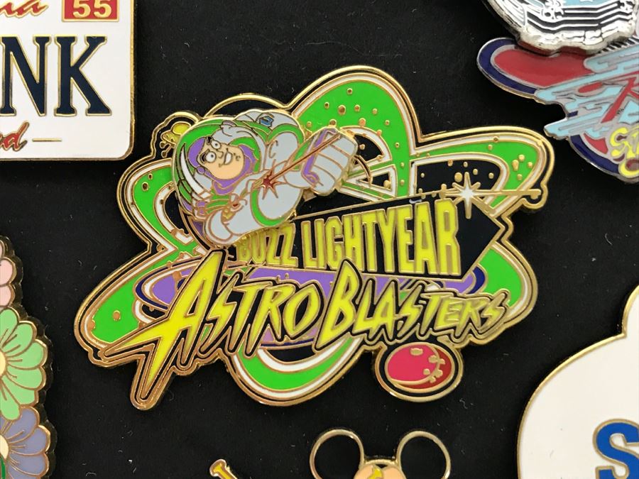 Collection Of Walt Disney Disneyland Pins Trading Pins [Photo 5]