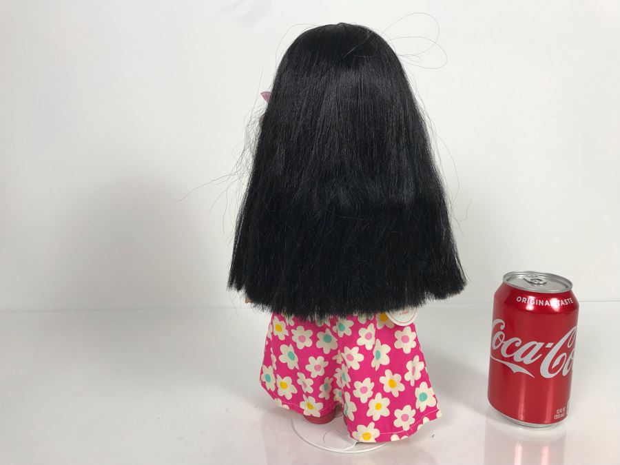 HAND SIGNED By Linda Rick Disney Parks Precious Moments Lilo Hawaiian Disney Doll Item No. 4939 With Acrylic Display Case [Photo 5]