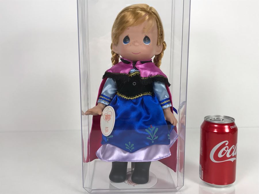 Disney Parks Precious Moments Anna From Frozen Disney Doll Item No. 5008 With Acrylic Display Case [Photo 2]