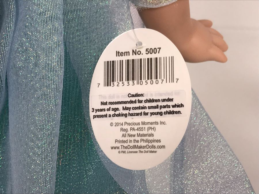 Disney Parks Precious Moments Elsa From Frozen Disney Doll Item No. 5007 With Acrylic Display Case [Photo 7]