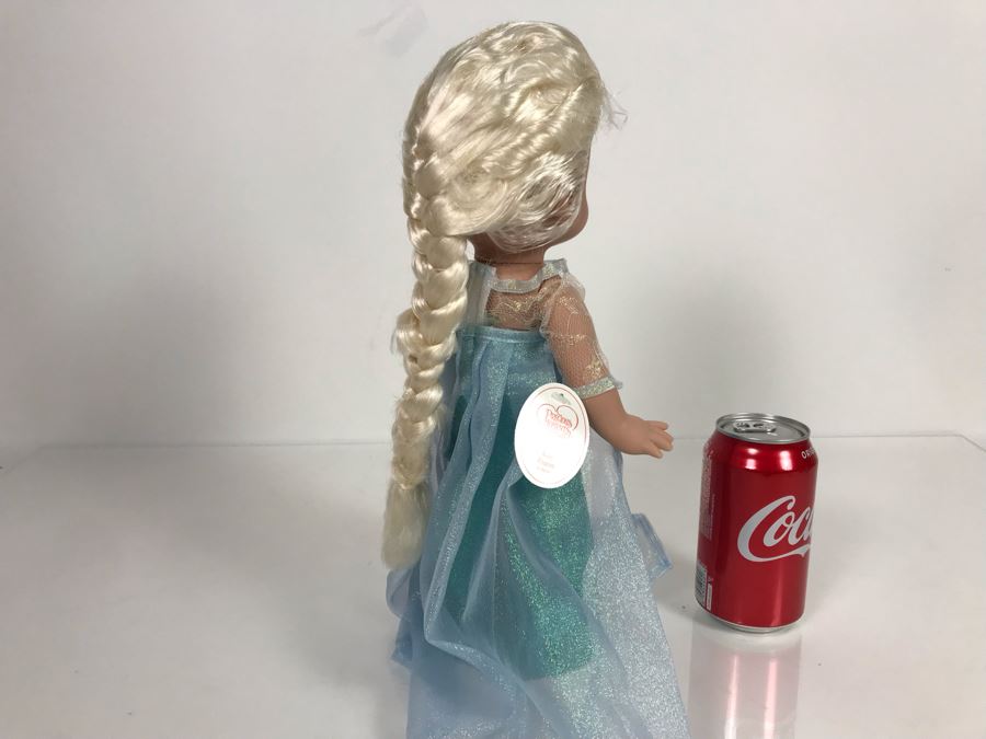 Disney Parks Precious Moments Elsa From Frozen Disney Doll Item No. 5007 With Acrylic Display Case [Photo 5]