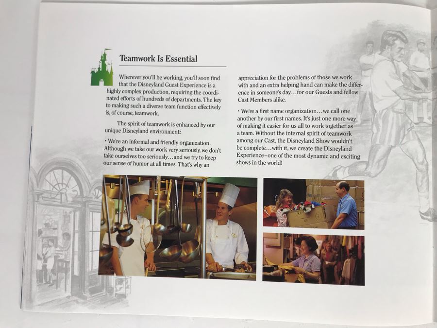 Disneyland Ephemera New Employee Courtesy Standards Welcome Book [Photo 17]