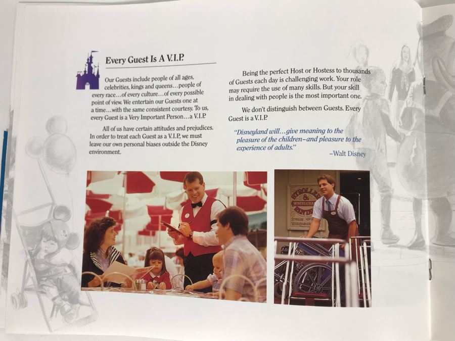 Disneyland Ephemera New Employee Courtesy Standards Welcome Book [Photo 9]