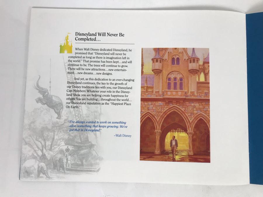 Disneyland Ephemera New Employee Courtesy Standards Welcome Book [Photo 19]