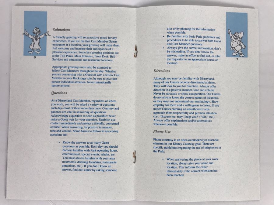 Disneyland Ephemera New Employee Courtesy Standards [Photo 5]