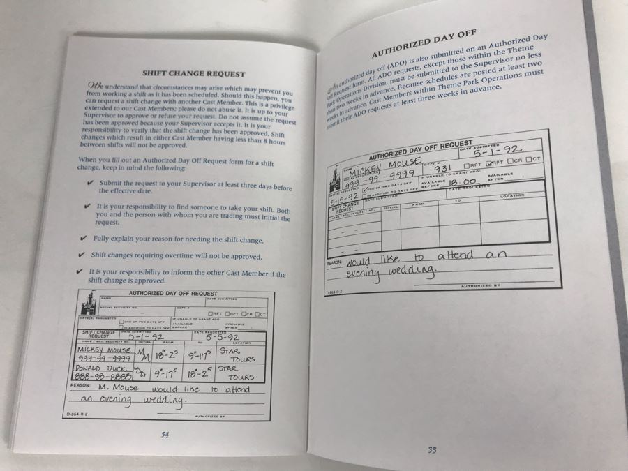 Disneyland Ephemera Disneyland Cast Member Employee Handbook, Standards, Responsibilities Manual [Photo 17]