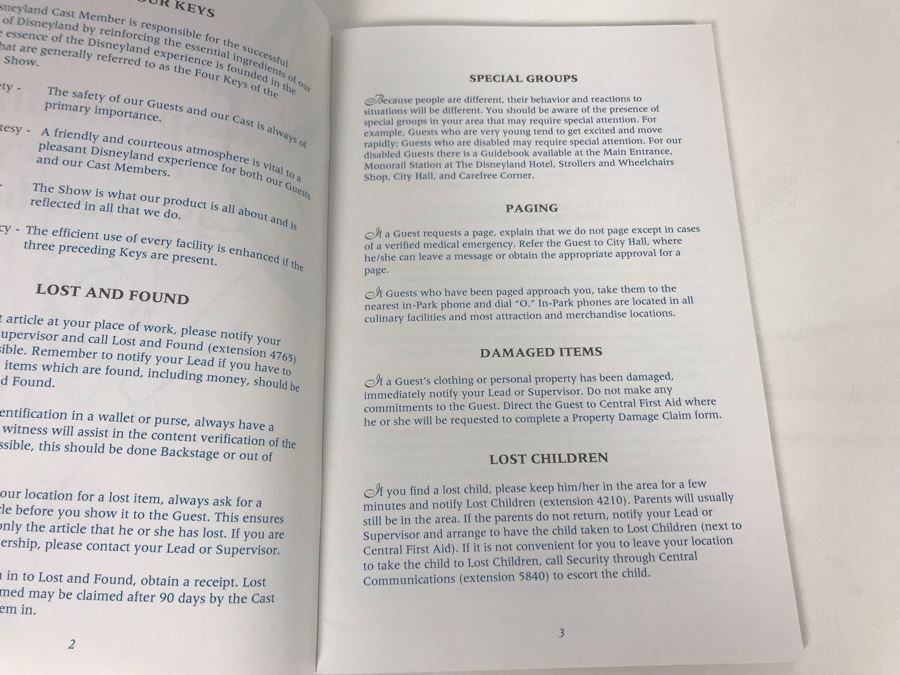 Disneyland Ephemera Disneyland Cast Member Employee Handbook, Standards, Responsibilities Manual [Photo 6]
