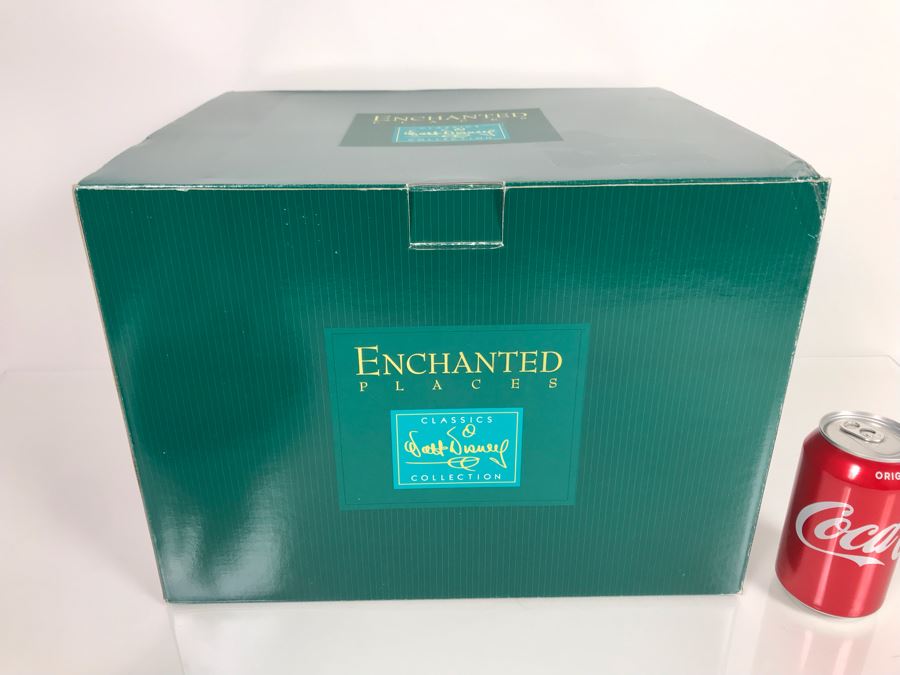 The Beast's Castle From Disney's 'Beauty And The Beast' Enchanted Places From Walt Disney Classics Collection With Box (Residual Museum Wax On Bottom) [Photo 15]