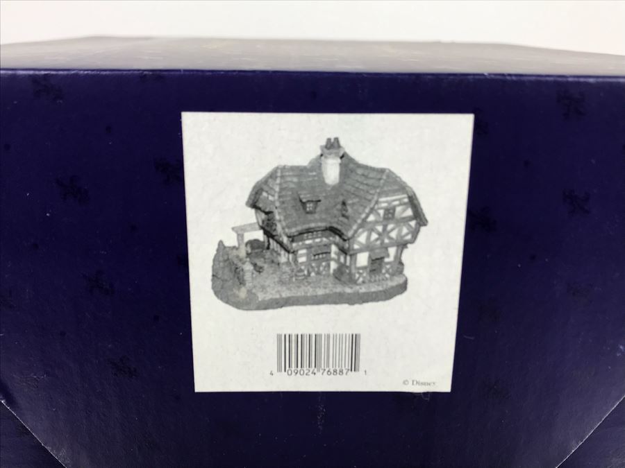 L'Argent French Village From Disney's Beauty And The Beast Village Figurine With Box (Residual Museum Wax On Bottom) [Photo 12]