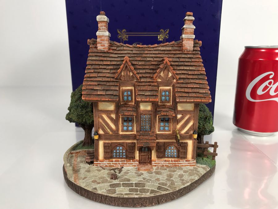 Le Pub French Village From Disney's Beauty And The Beast Village Figurine With Box (Residual Museum Wax On Bottom)