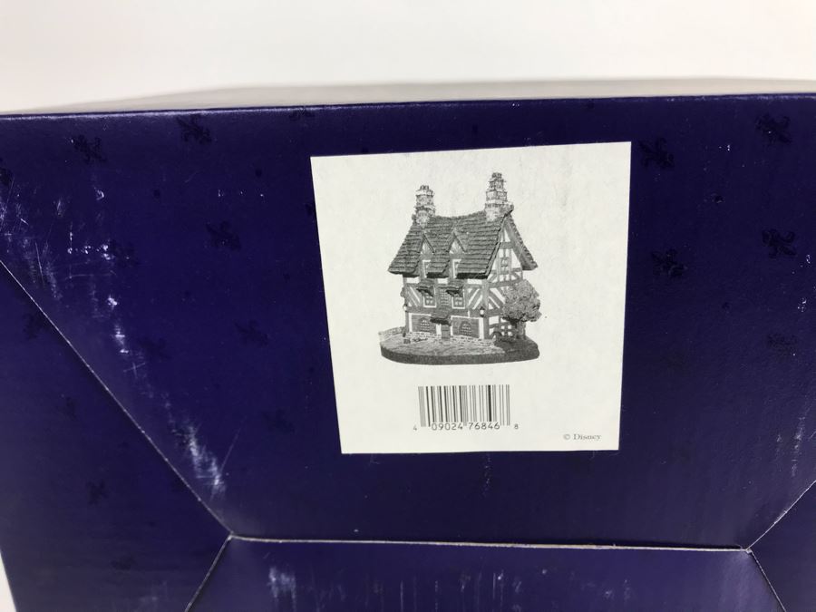 Le Pub French Village From Disney's Beauty And The Beast Village Figurine With Box (Residual Museum Wax On Bottom) [Photo 9]
