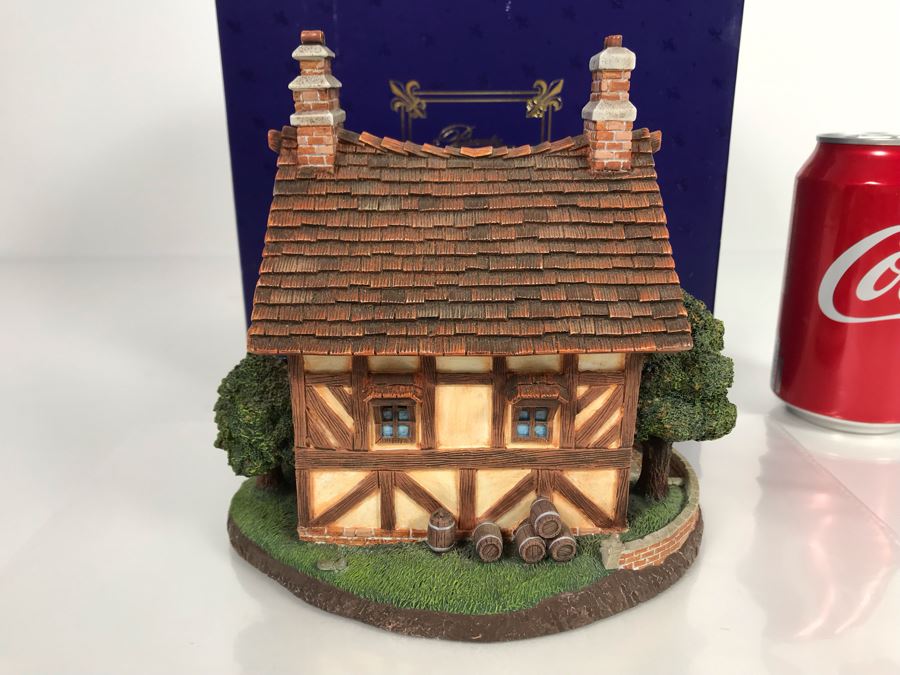 Le Pub French Village From Disney's Beauty And The Beast Village Figurine With Box (Residual Museum Wax On Bottom) [Photo 5]