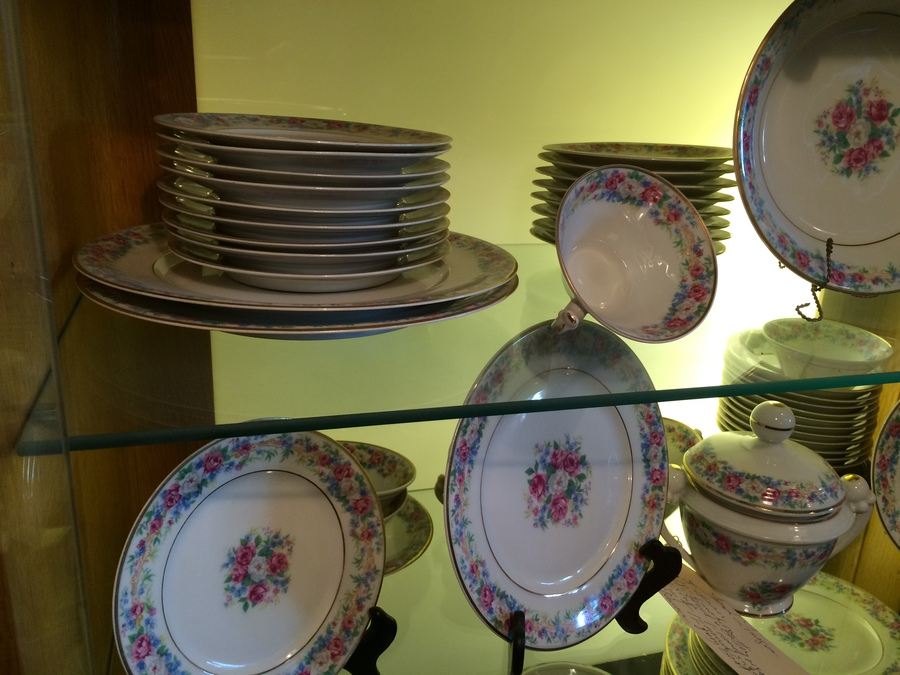 LIMOGES France Robert Haviland China Set 69-Piece Set [Photo 6]