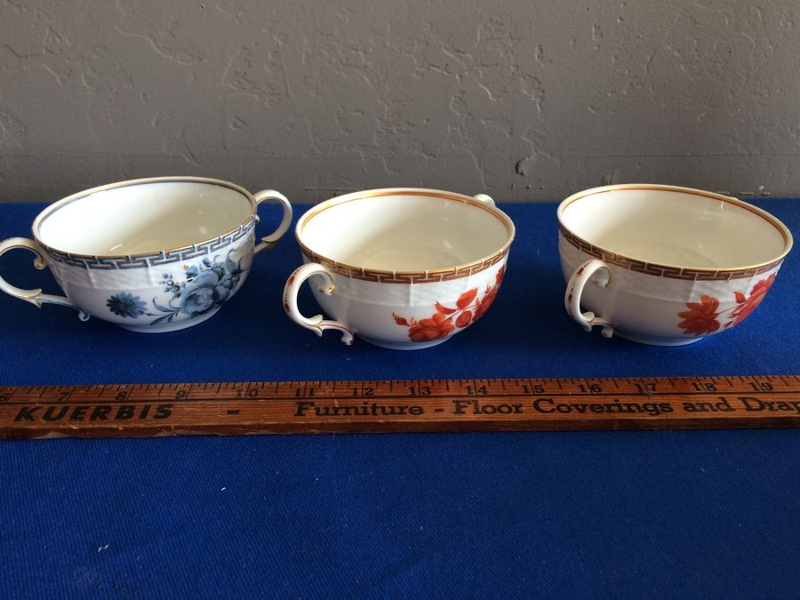 Nymphenburg Two Handle China Cup [Photo 1]