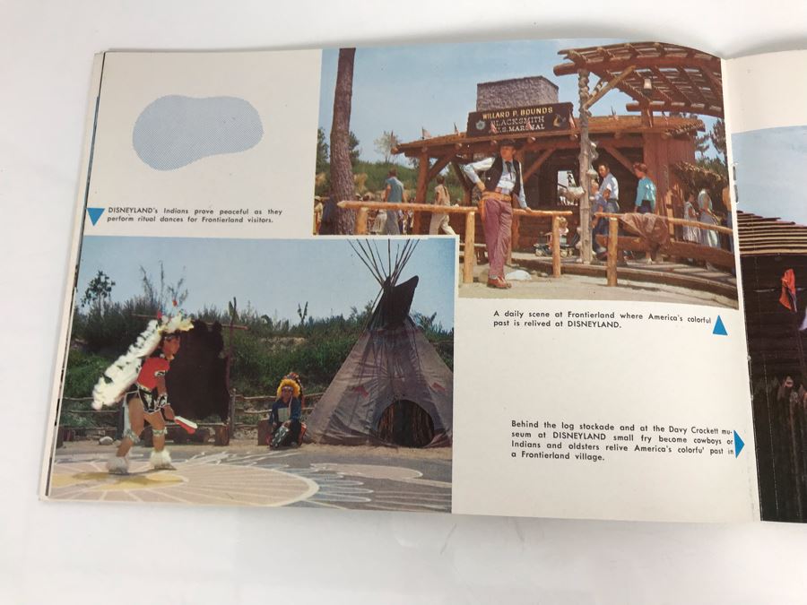 Vintage 1955 Disneyland Picture Souvenir Book In Natural Color Walt Diseny Productions [Photo 16]