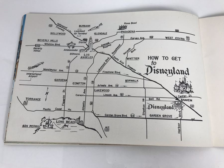 Vintage 1955 Disneyland Picture Souvenir Book In Natural Color Walt Diseny Productions [Photo 28]