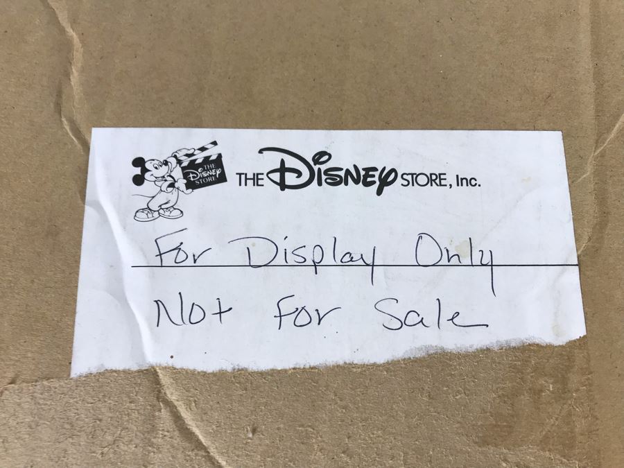 Large Mickey Mouse Figurine From The Disney Store Limited To The Year Of Production 1999 With Stand And Original Box (Mickey Big Fig) First Series To Test Marketability With Box 22'H [Photo 17]