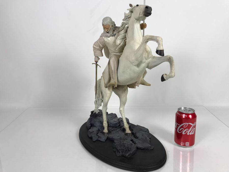 Limited Edition The Lord Of The Rings The Return Of The King Gandalf On Shadowfax Sculpture Brigitte Wuest Sculptor Sideshow Weta Collectibles With Box 20H [Photo 13]