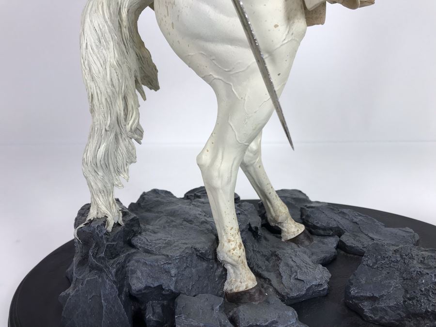 Limited Edition The Lord Of The Rings The Return Of The King Gandalf On Shadowfax Sculpture Brigitte Wuest Sculptor Sideshow Weta Collectibles With Box 20H [Photo 10]