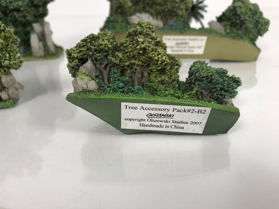 Disneyland's Main Street USA Miniature Model Board COMPLETE FIRST EDITION / Individually HAND SIGNED Models With Original Boxes By Robert Olszewski With Signed Michael Broggie Train And Accessories 6' X 3' Estimate $20,000-$35,000 (SEE DESCRIPTION) [Photo 57]